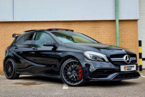 None A CLASS 2.0 A45 AMG SPDS DCT 4MATIC EURO 6 S S 5DR PANROOF... photo